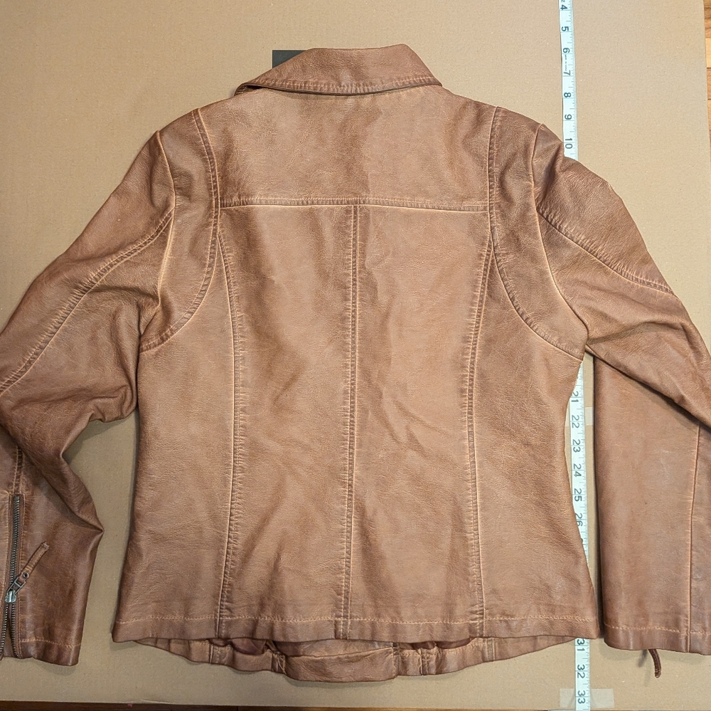 Tan Jacket - Picture 5 of 8